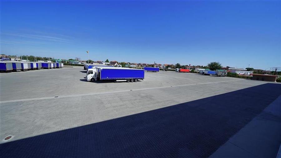 Spațiu industrial, de 4,277 mp, în Borș