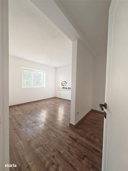 Casă cu 3 camere în Parța