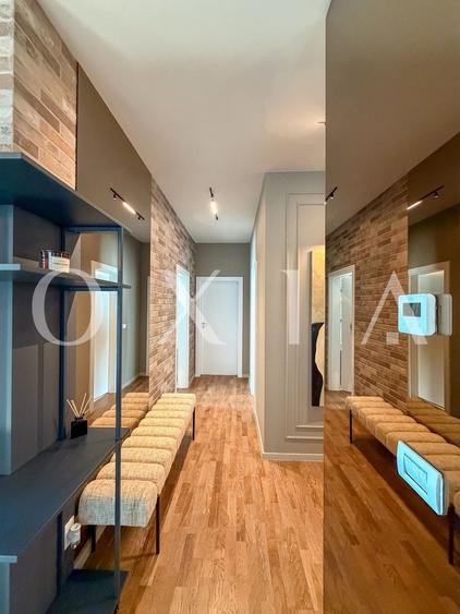 Apartament cu 3 camere semidecomandat, mobilat în Semicentral