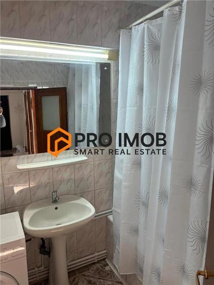 Apartament cu 3 camere decomandat, mobilat în 1 Decembrie