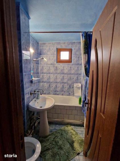 De vanzare apartament cu 3 camere,balcon, decomandat,mobilat 49900euro - 8