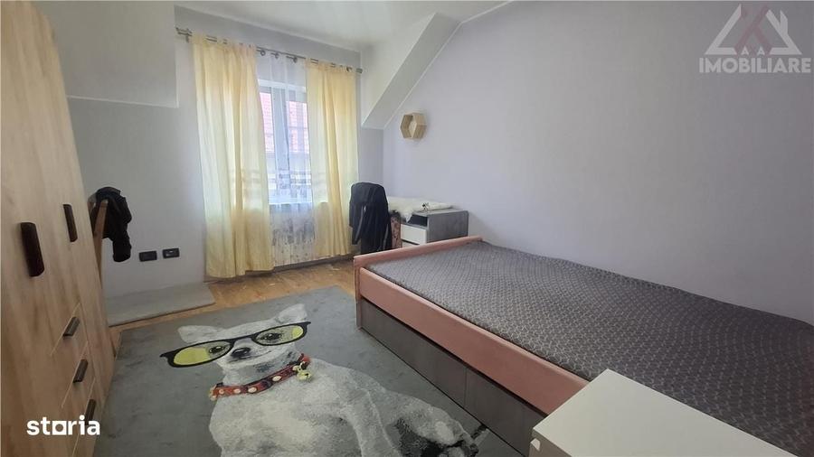 Casă cu 4 camere cu Teren 300 Mp în Valea Lupului