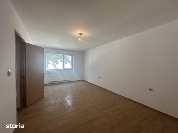Apartament cu 2 camere în Mihai Bravu