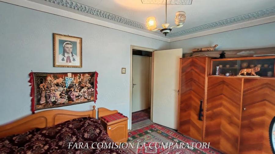Apartament cu 2 camere semidecomandat în Căzănești (Râmnicu Vâlcea)
