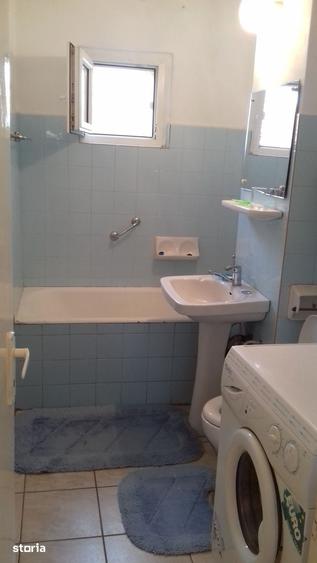 Apartament cu 3 camere decomandat în Complex Studențesc