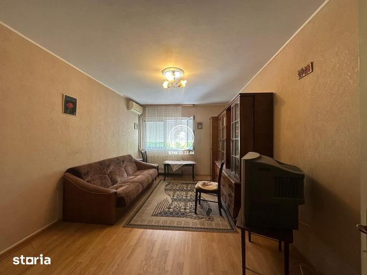 Apartament cu 3 camere decomandat în Piața Unirii