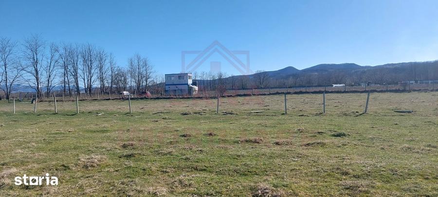 Teren de 20000 mp, în Central