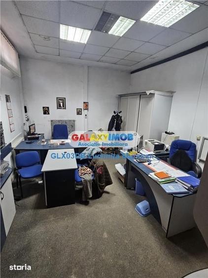 Spațiu comercial, de 120 mp, în Industrială