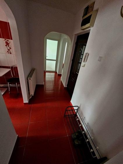 Apartament cu 3 camere decomandat în Vărsătura