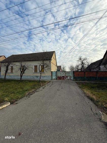 Casă cu 4 camere cu Teren 475 Mp în Liebling