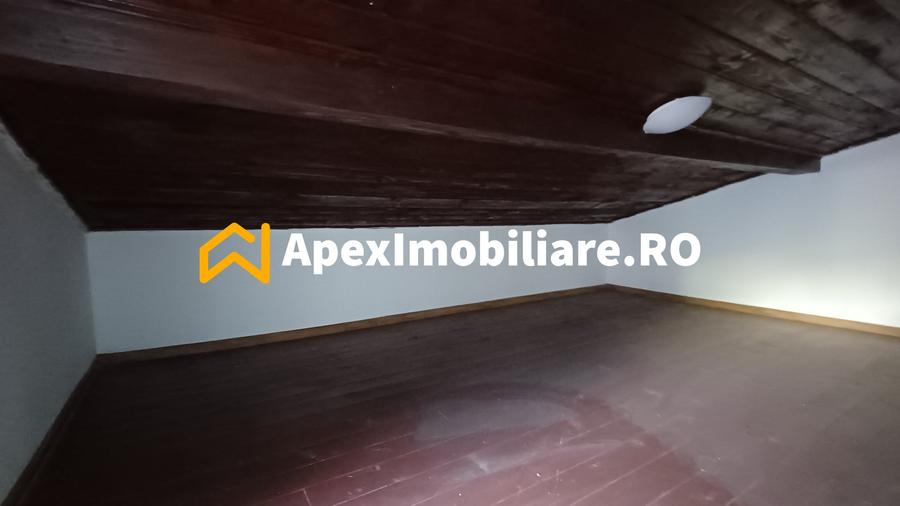 Casă individuală cu 4 camere cu Canalizare în Domenii