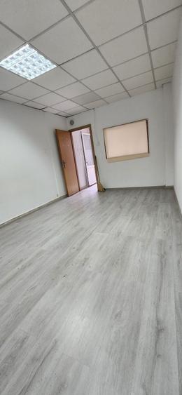 Spațiu comercial, de 93 mp, în Central