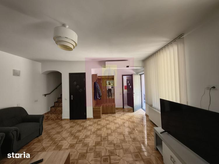 Casă cu 7 camere cu Teren 280 Mp în Rahova