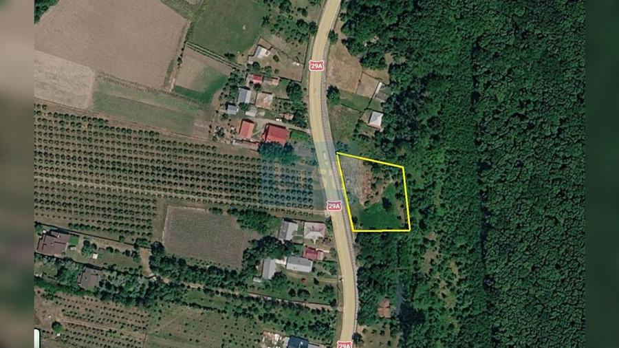 Teren de 1794 mp, în Vârfu Câmpului