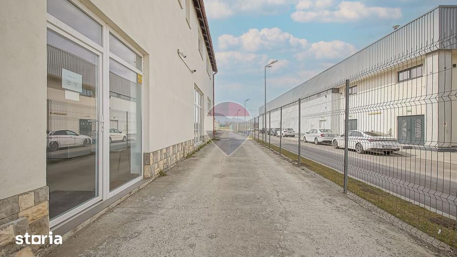 Spațiu comercial, de 370 mp, în Central