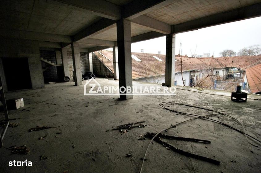 Spațiu comercial, de 2,250 mp, în Lefaia