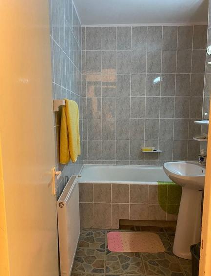 Apartament cu 2 camere decomandat, mobilat în Zorilor
