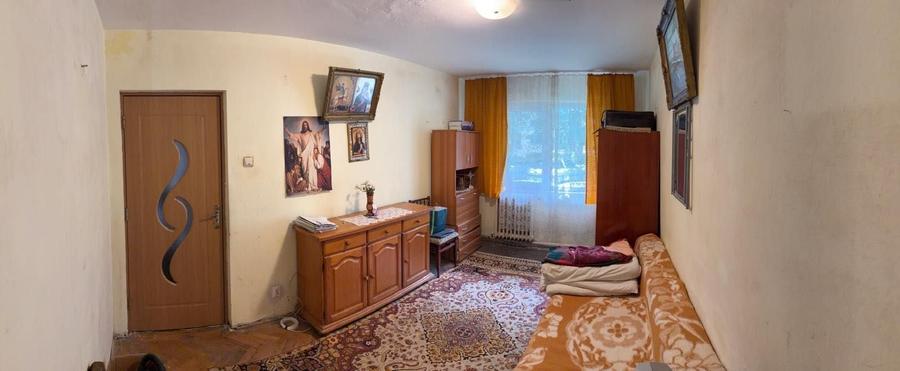 Garsonieră decomandată în Central