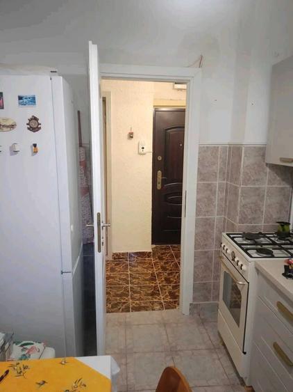 Apartament cu 2 camere semidecomandat în Brazda lui Novac