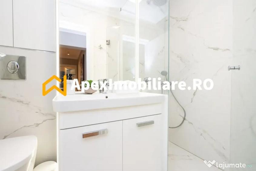 Apartament cu 4 camere decomandat în P-ța Victoriei