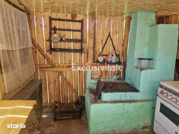 Casă cu 2 camere cu Teren 1150 Mp în Boțești