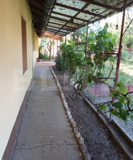 Casă cu 5 camere cu Teren 1201 Mp în Tormac