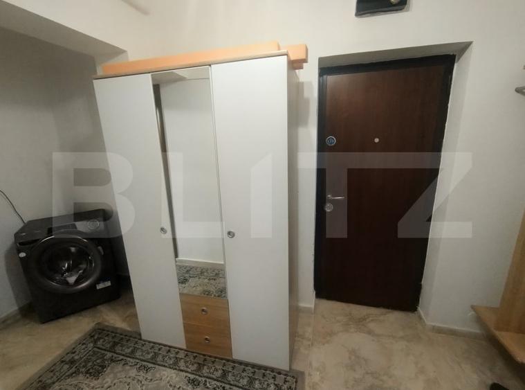 Apartament cu 2 camere decomandat, mobilat în Central
