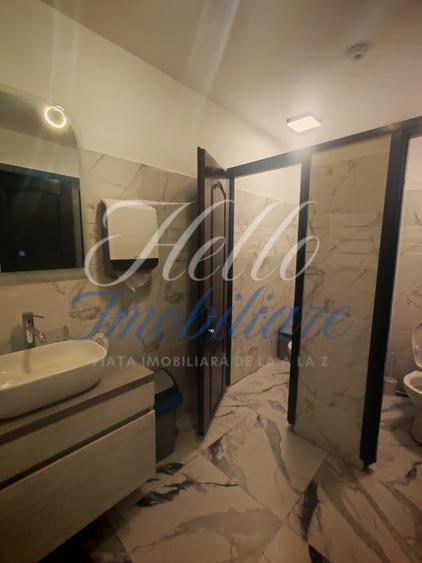 Spațiu comercial, de 580 mp, în Central