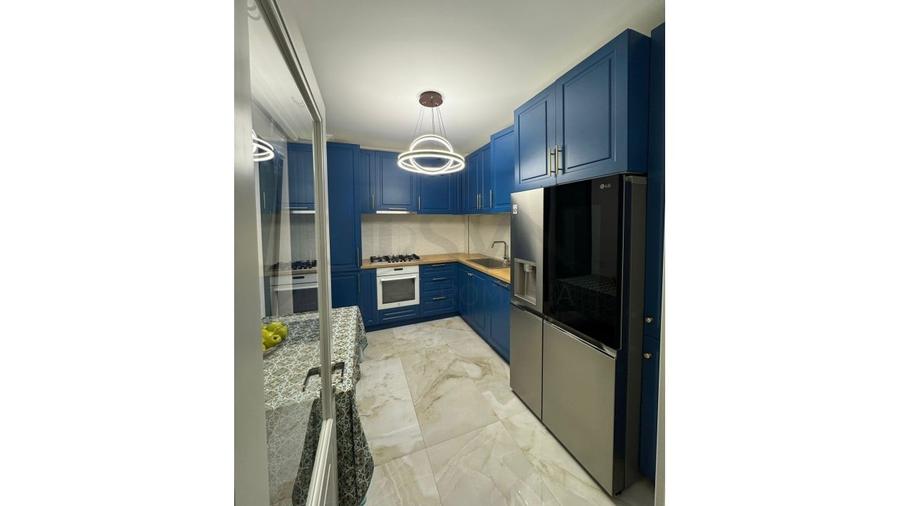 Apartament cu 3 camere decomandat, mobilat în Aviației