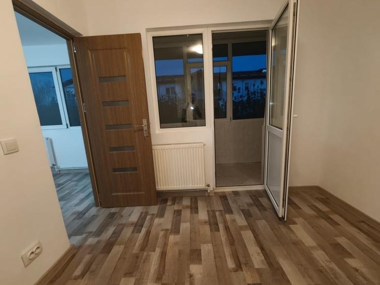 Apartament cu 2 camere semidecomandat în Nicolae Bălcescu