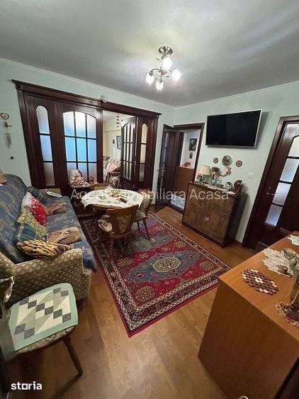 De vanzare apartament 3 camere zona semicentrala, 73mp, renovat