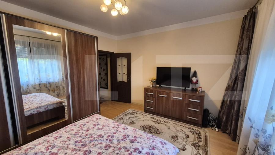 Apartament cu 3 camere decomandat, mobilat în Semicentral