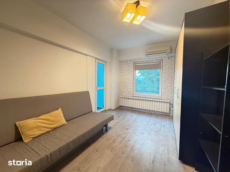 Apartament cu 4 camere, mobilat în Decebal