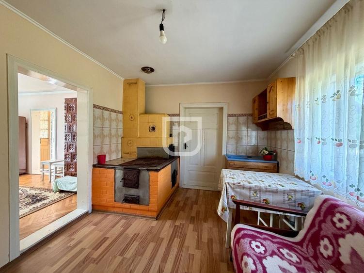 Casă individuală cu 3 camere cu Canalizare în Băișești