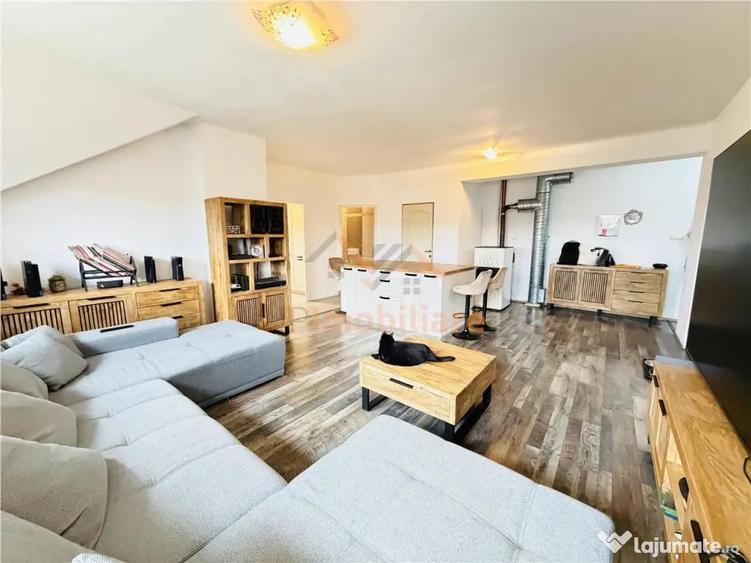 Apartament cu 3 camere decomandat în Paleu