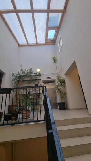 Apartament cu 3 camere semidecomandat în Braytim
