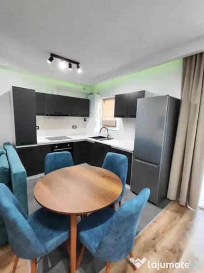 Apartament cu 2 camere semidecomandat în Florești