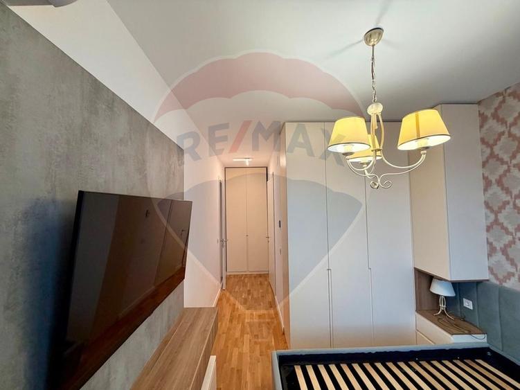 Apartament cu 3 camere decomandat în Domenii