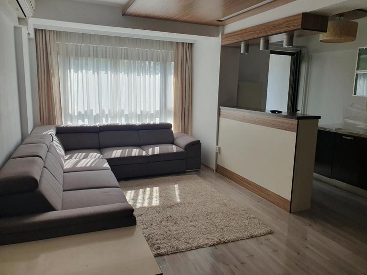 Apartament cu 2 camere decomandat în Drumul Taberei