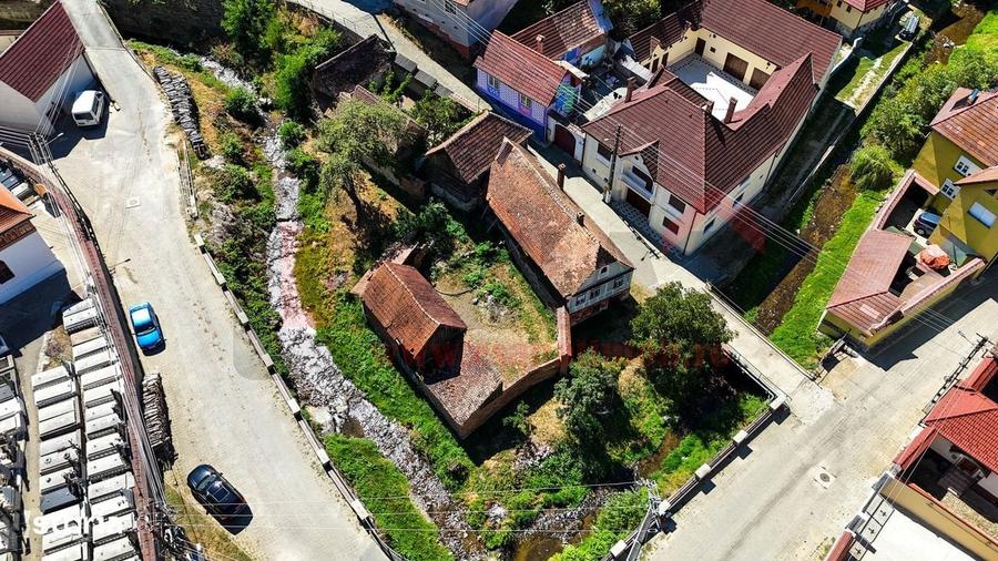 Casă cu 3 camere cu Teren 339 Mp în Tilișca