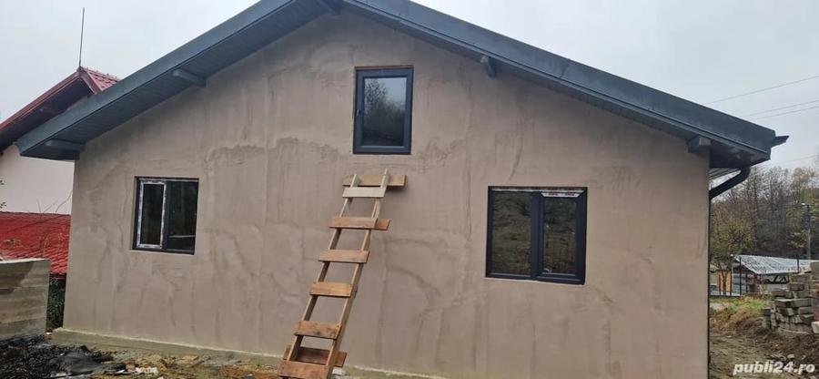 Casă cu 3 camere cu Teren 1128 Mp în Vlădesti