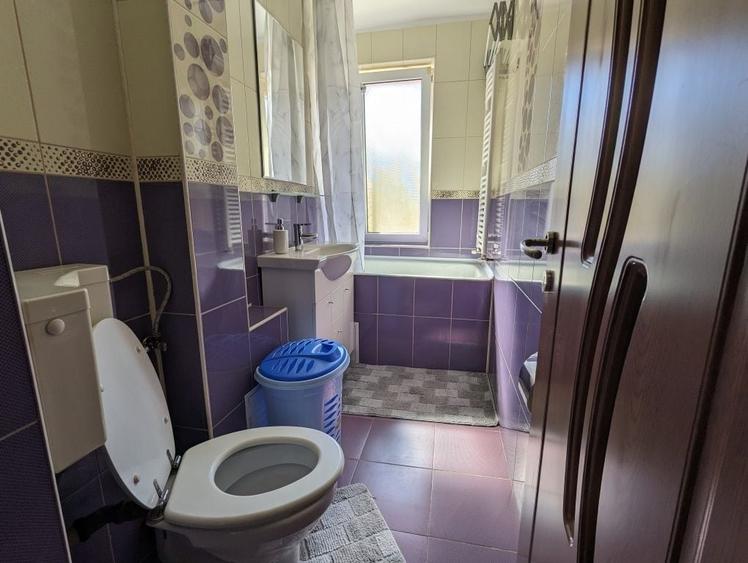 Garsonieră decomandată în Horea