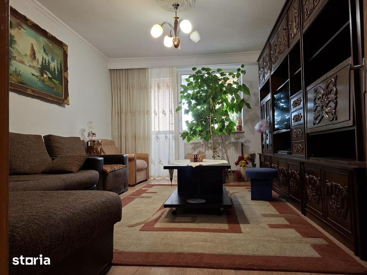 Apartament cu 2 camere decomandat în Central