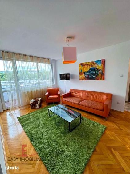 Apartament cu 3 camere decomandat în Aleea Carpați