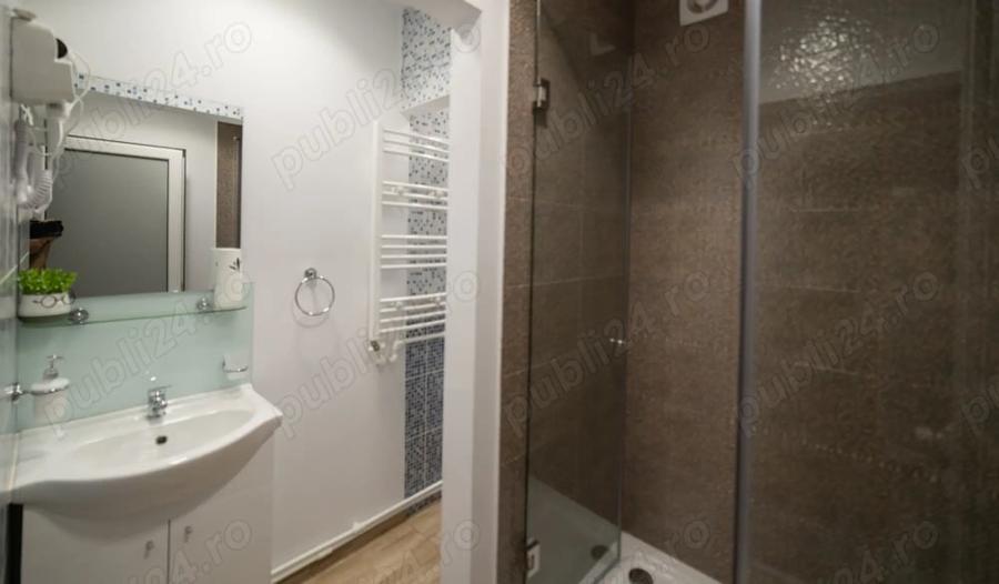 Apartament cu 3 camere în Piața Centrală