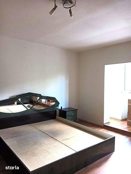 Apartament cu 2 camere decomandat în Valea Cetății