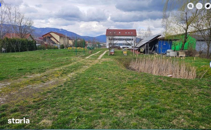 Teren de 1862 mp, în Central