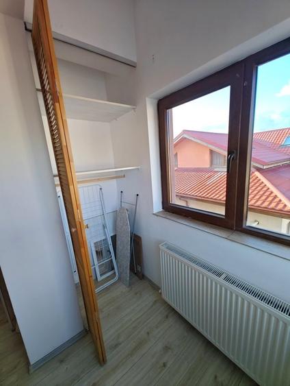 Apartament cu 3 camere decomandat în Sud