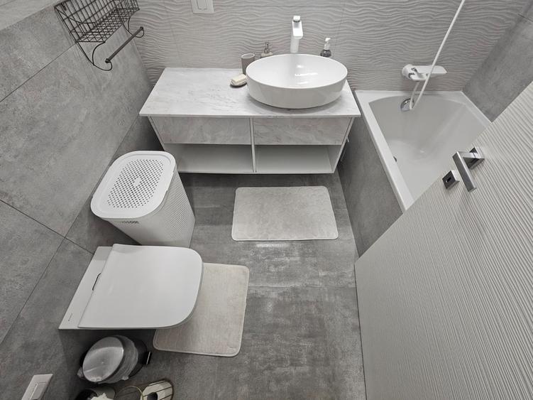 Apartament cu 2 camere decomandat, mobilat în Herăstrău