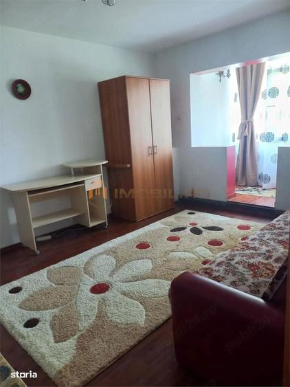 Apartament cu 2 camere semidecomandat, mobilat în Alexandru cel Bun